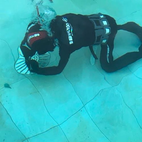 Fuite d'eau piscine artisan